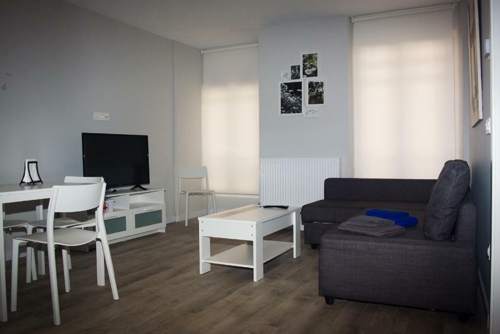 Apartamentos Gyc Viviendas Gold Leão Exterior foto